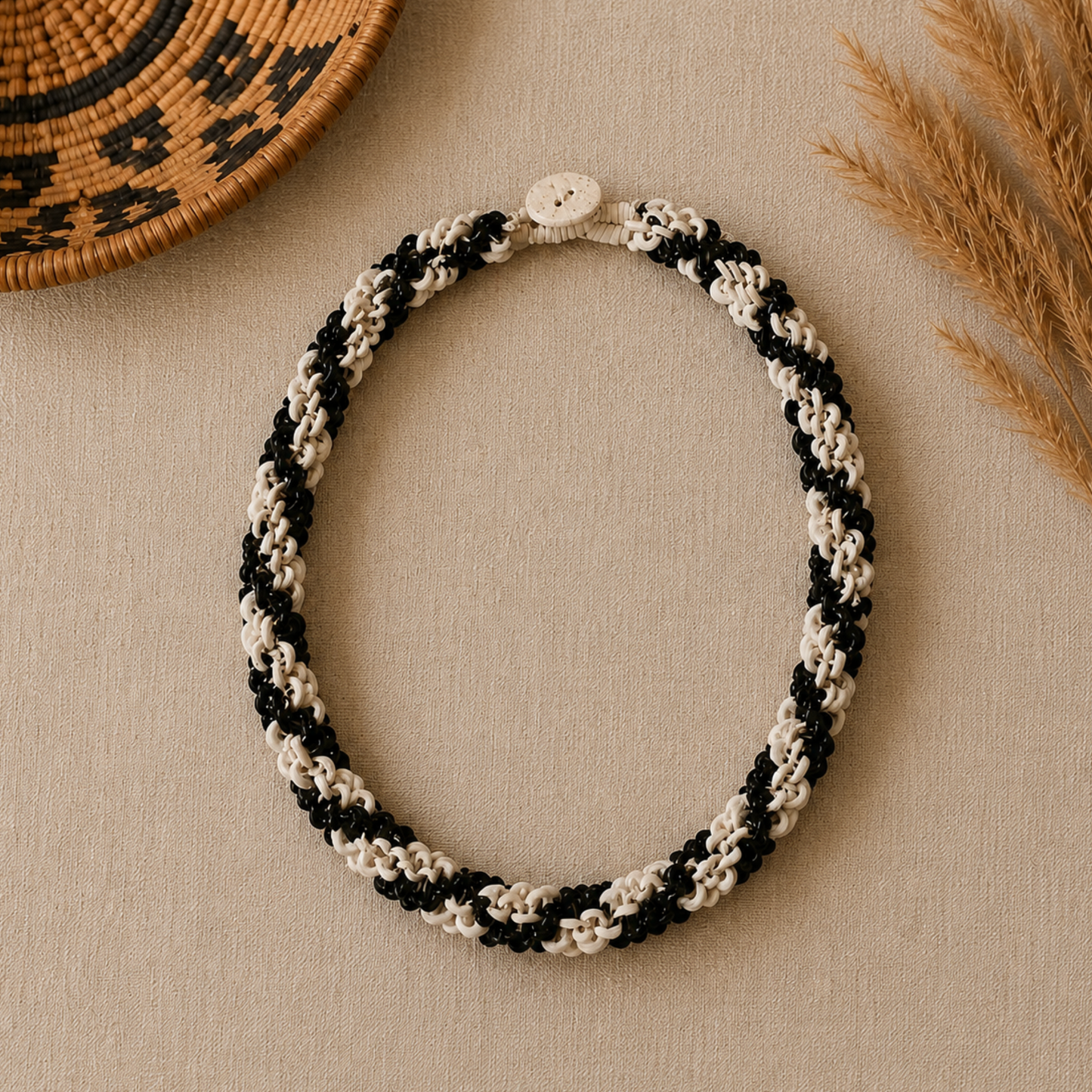 Collier ethnique torsadé