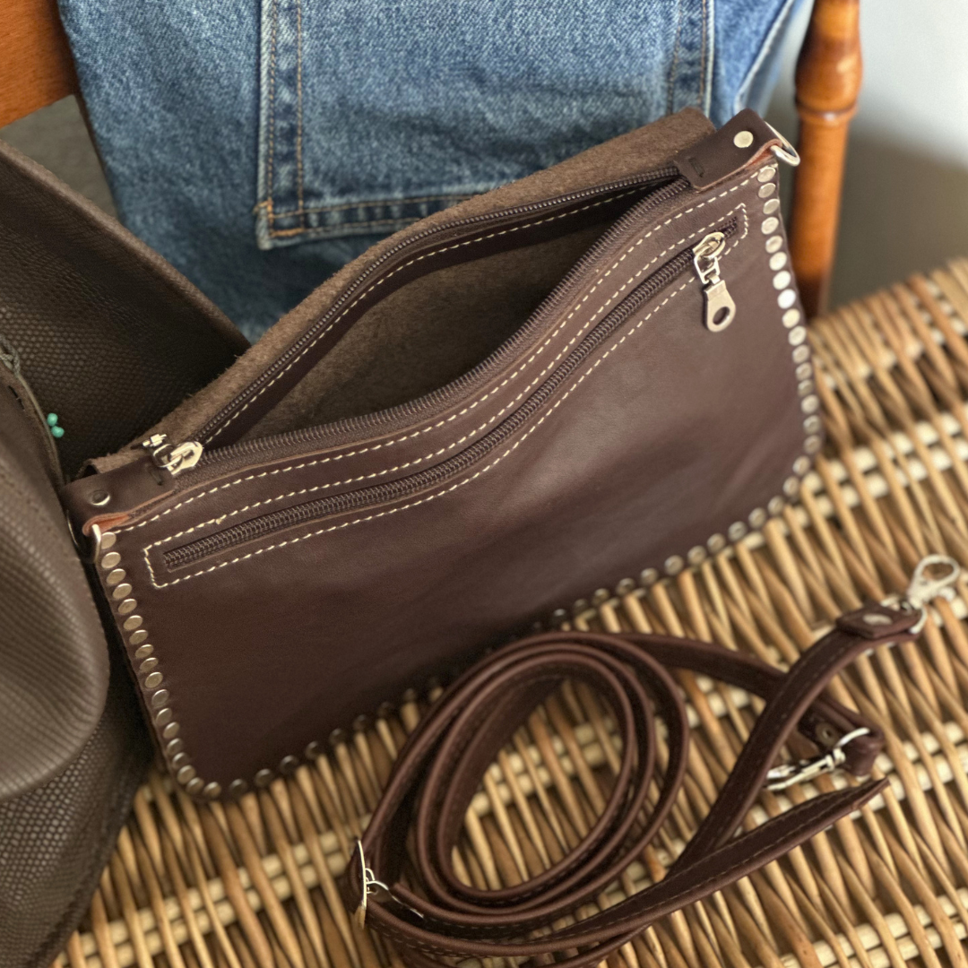 Pochette en cuir brun WESTERN