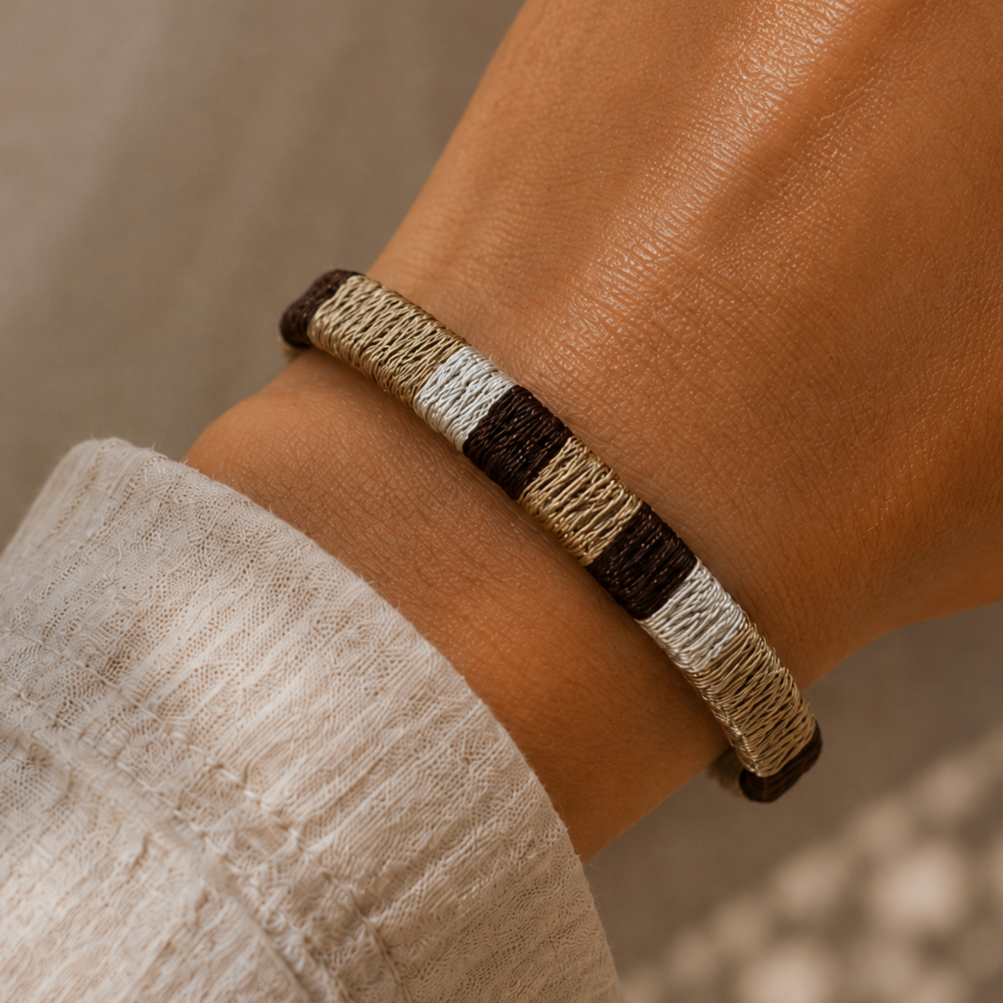 Bracelet jonc ethnique tissé main