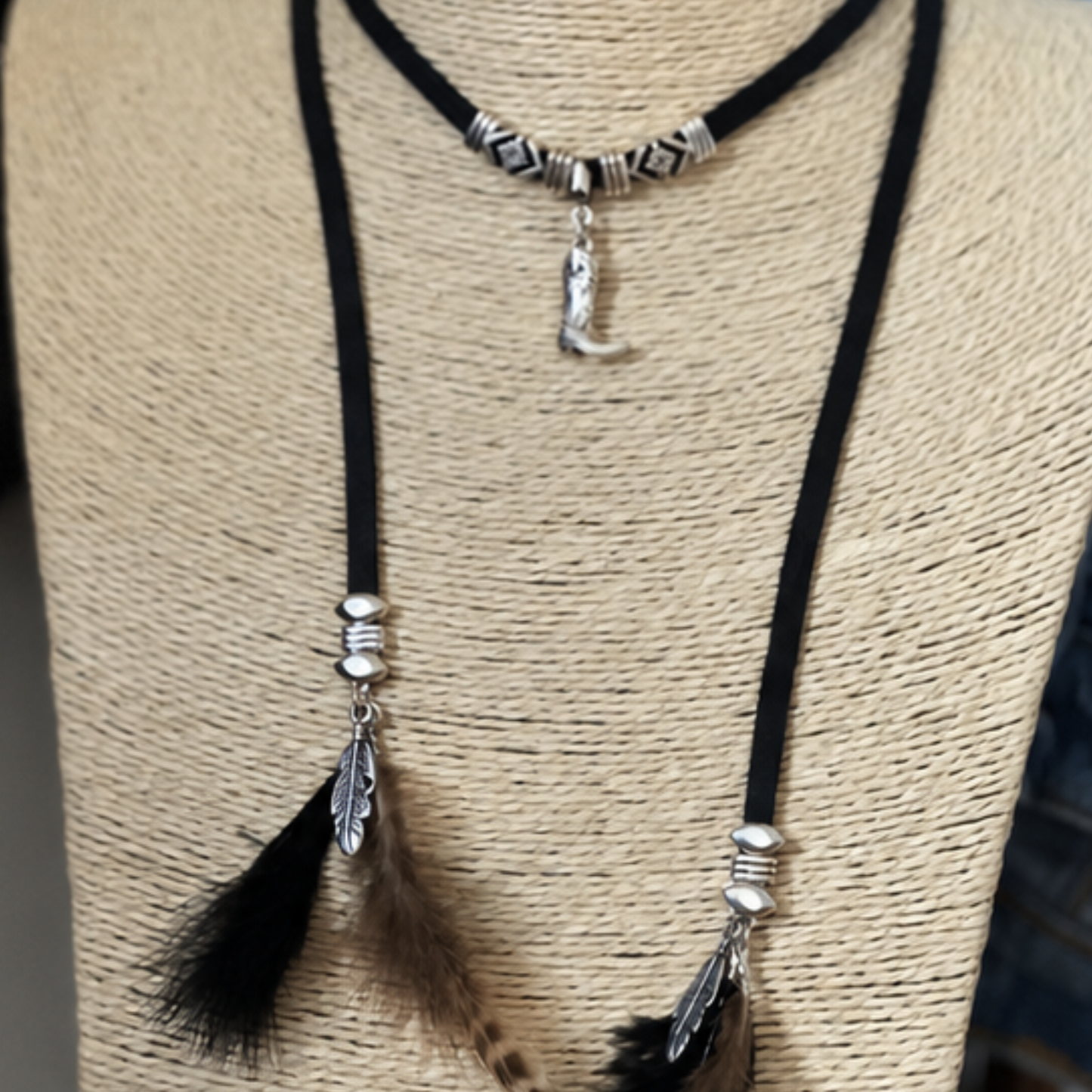 Collier FARWEST