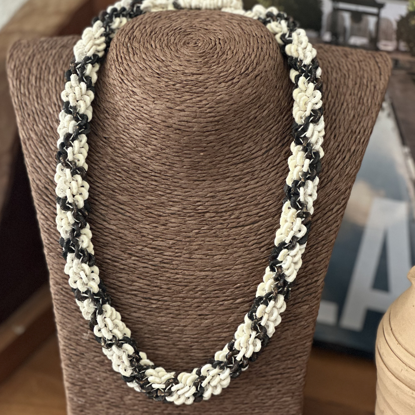 Collier ethnique torsadé