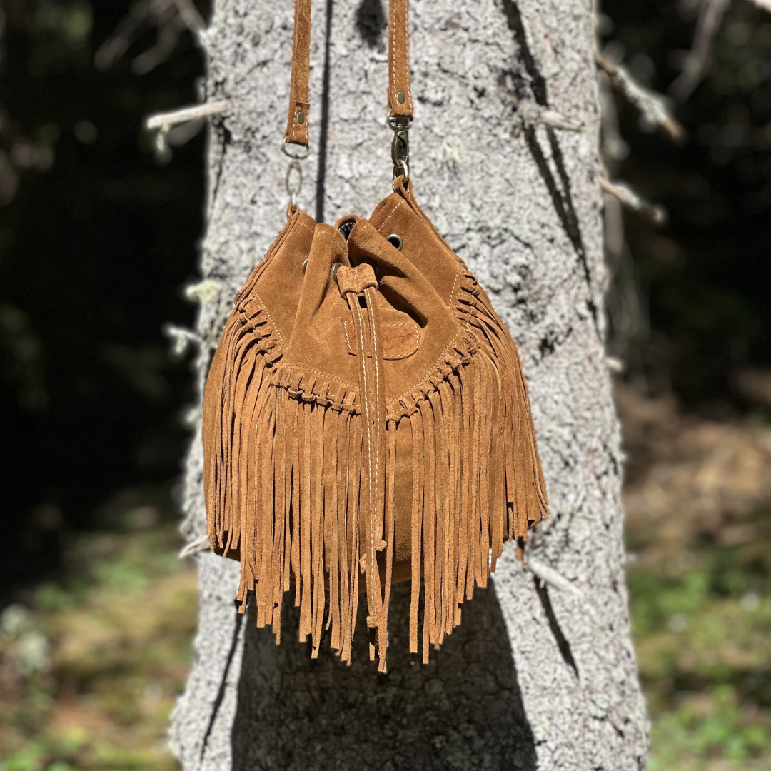 Sac seau en daim chestnut LA SAUVAGE