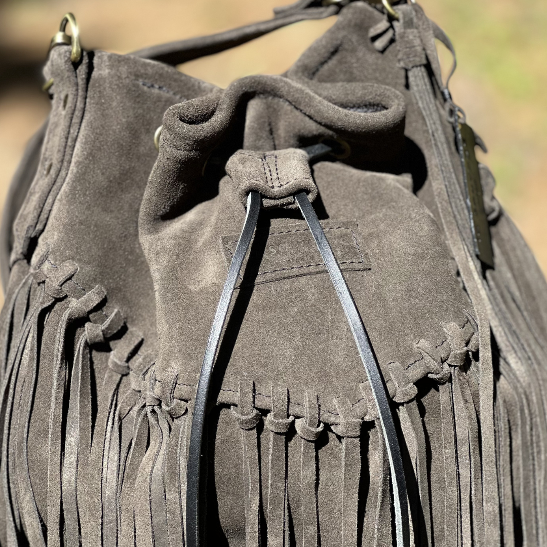 Sac seau en daim taupe LA SAUVAGE
