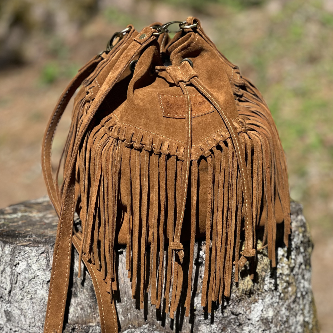 Sac seau en daim chestnut LA SAUVAGE